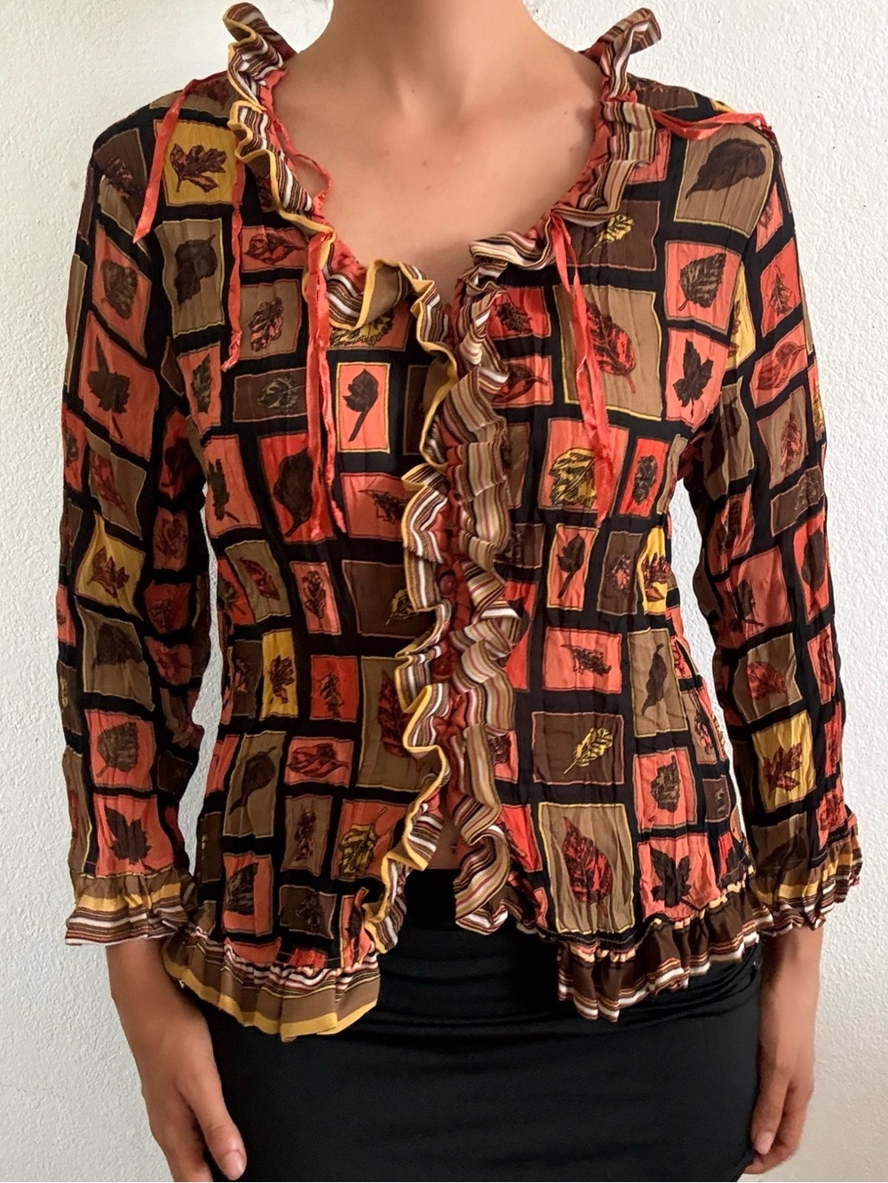 Vintage Y2K 90s eclectic ruffle long sleeve button up blouse top boho indie warm